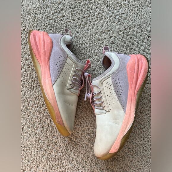 Clove Limited Edition Classic Sneakers In Peach
Quartz nursing shoe Size 8.5 - Picture 3 of 9